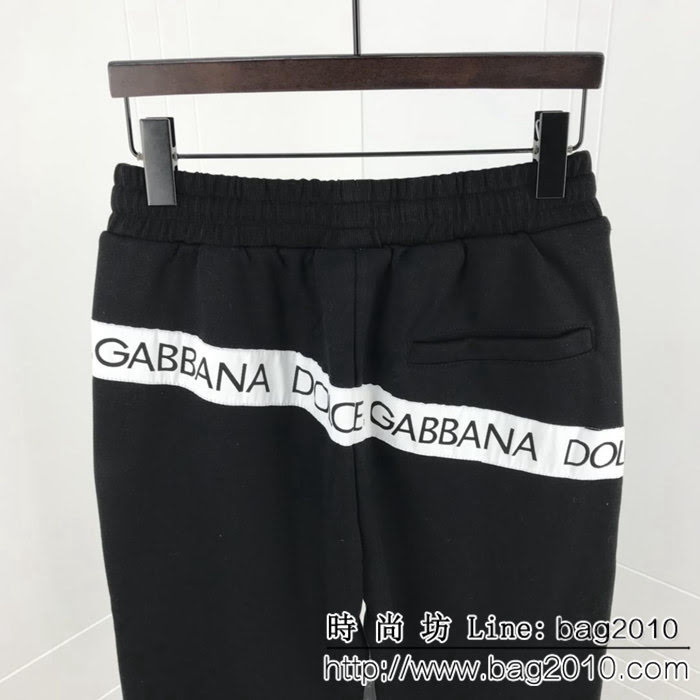 DＧ杜嘉班納 18FW最新款 黑色白條logo飾帶字母 鬆緊腰 男款休閒衛褲 ydi1502